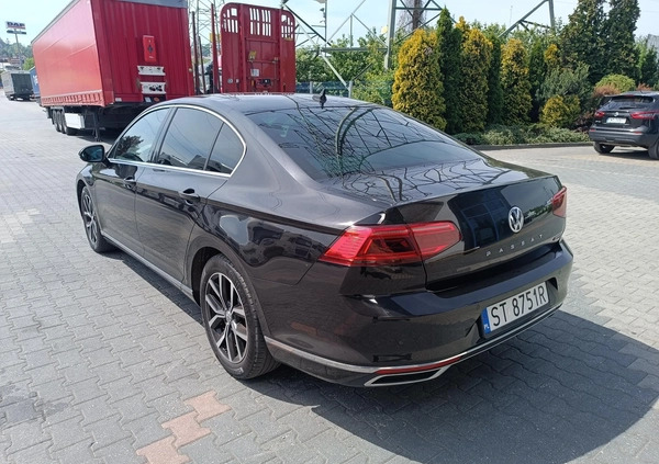 Volkswagen Passat cena 124900 przebieg: 130905, rok produkcji 2020 z Szczytno małe 596